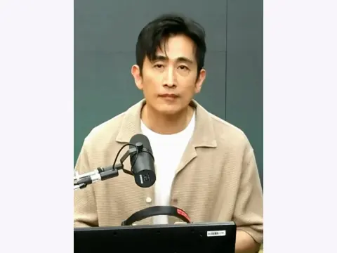 Cha In-pyo Face Reading: Straight Cheek Contours and a Broad Chin