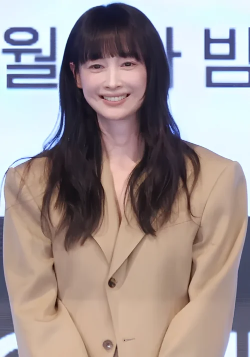 Lee Na-young at a public event