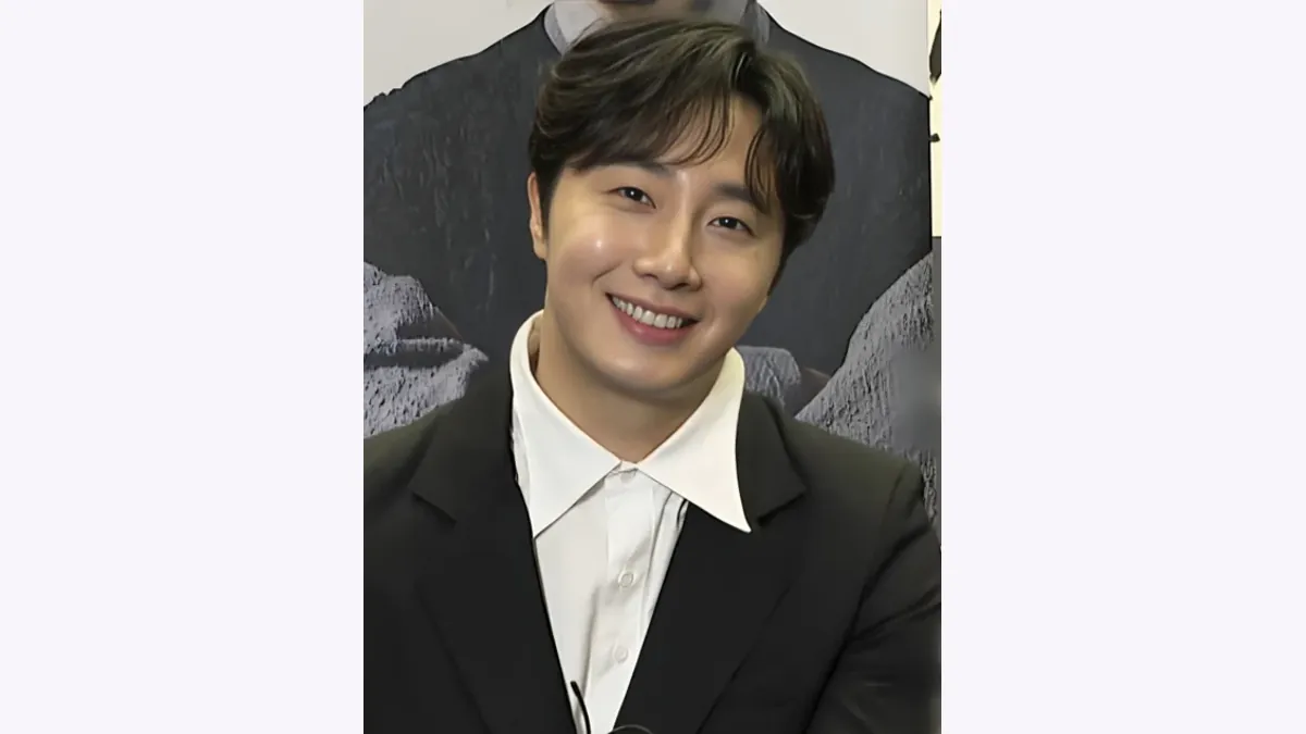 정일우 관상: 긴 타원형과 올라가는 입꼬리