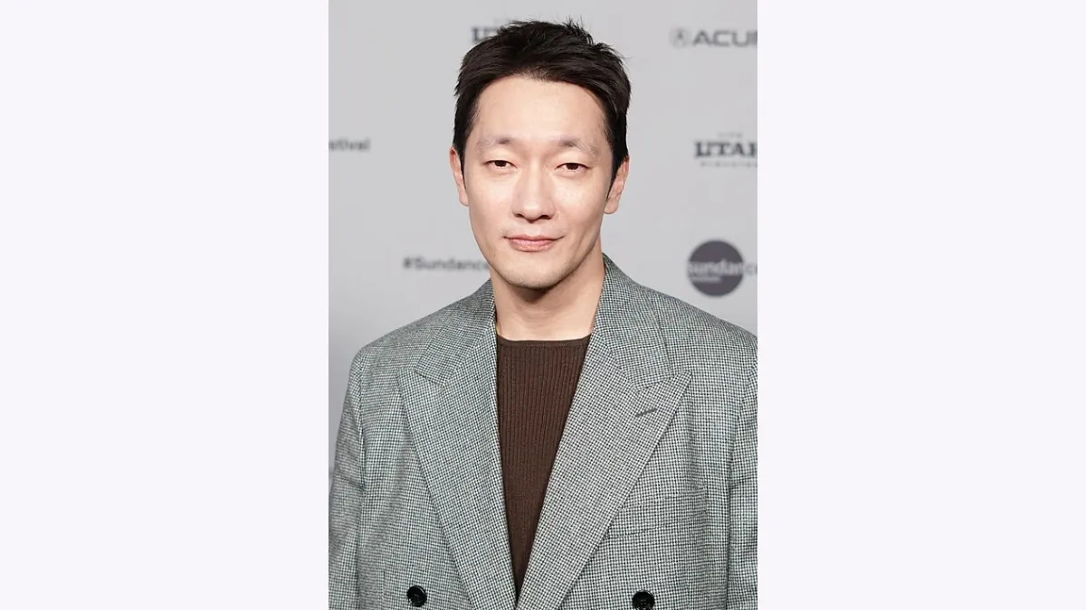 Son Suk-ku Face Reading: Low-Set Eyes and an Angular Jawline