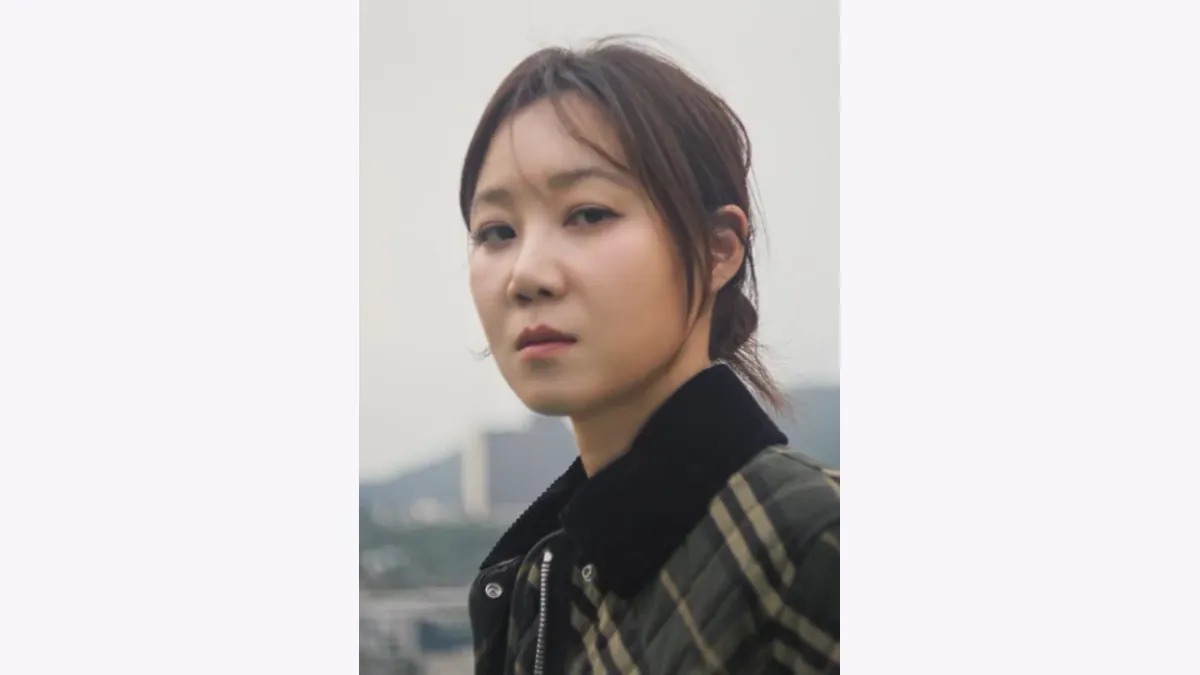 Gong Hyo-jin Face Reading: Low Brows and Full Lips
