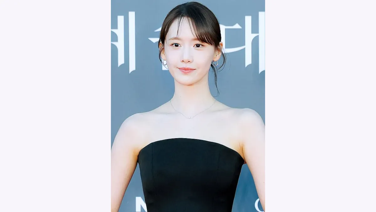 Lim Yoona Face Reading: A Small Lower Face and a Slender Central Line
