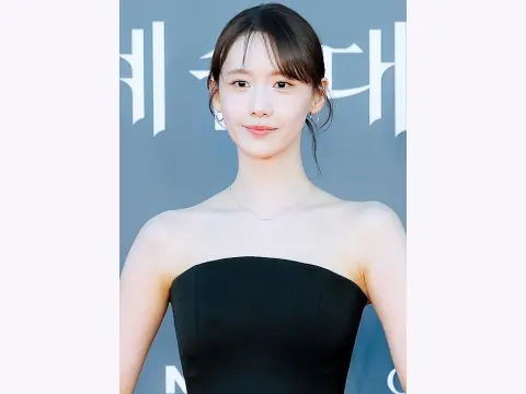 Lim Yoona Face Reading: A Small Lower Face and a Slender Central Line