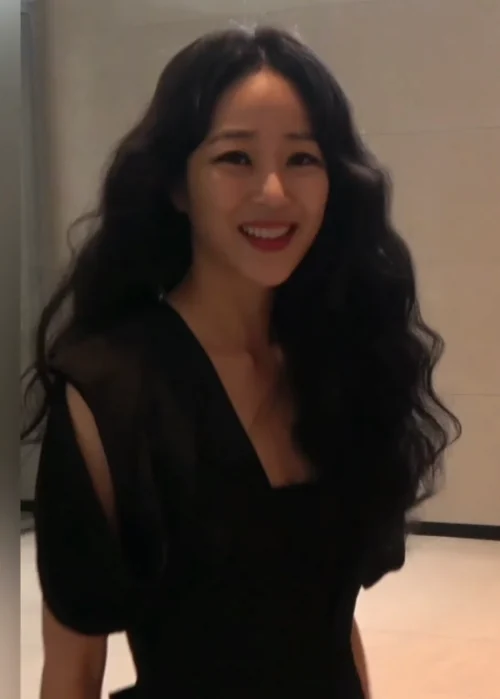 Kim Hyo-jin at a public event