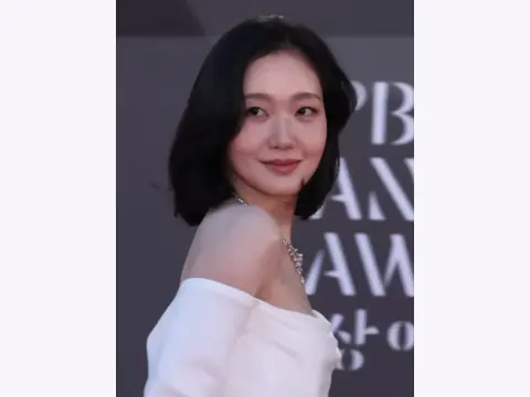 Kim Go-eun Face Reading: Low Long Eyes and Rounded Cheeks