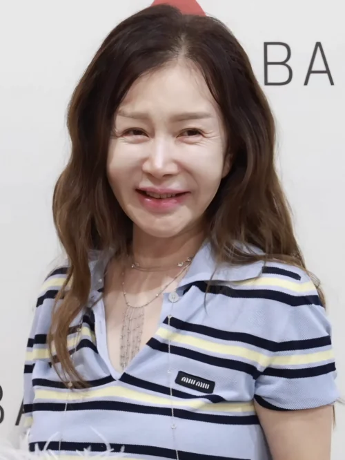 Park Joon-geum at a public event