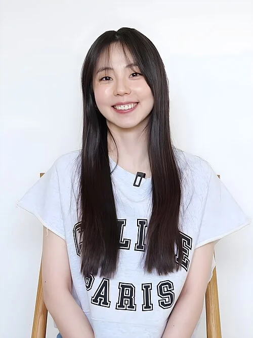 Ahn So-hee at a public event
